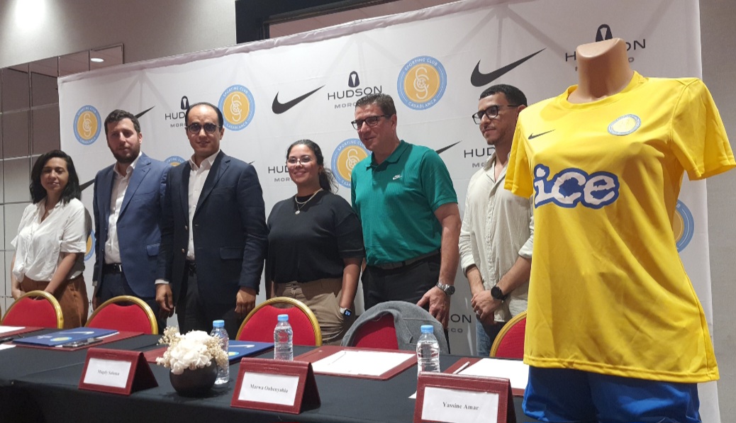 ELLES SE RAFRAÎCHISSENT EN ICE , S’HABILLENT EN NIKE ET S’ASSURENT EN ALLIANZ . HEUREUSES LES FILLES DU SPORTING 